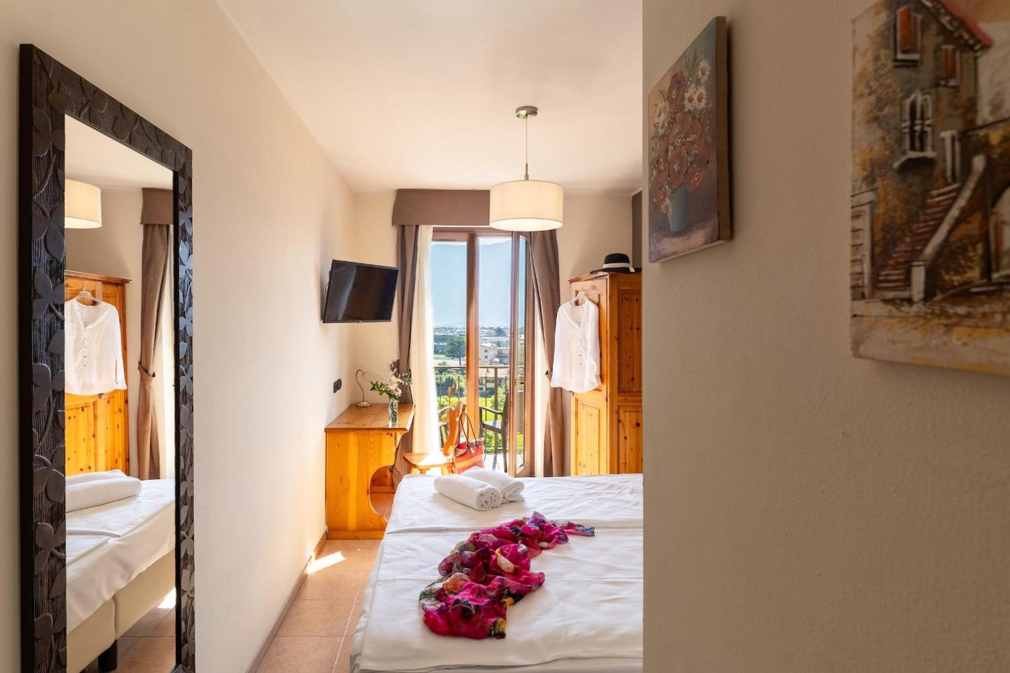 Agritur Eden Marone Villa Riva del Garda Exterior foto