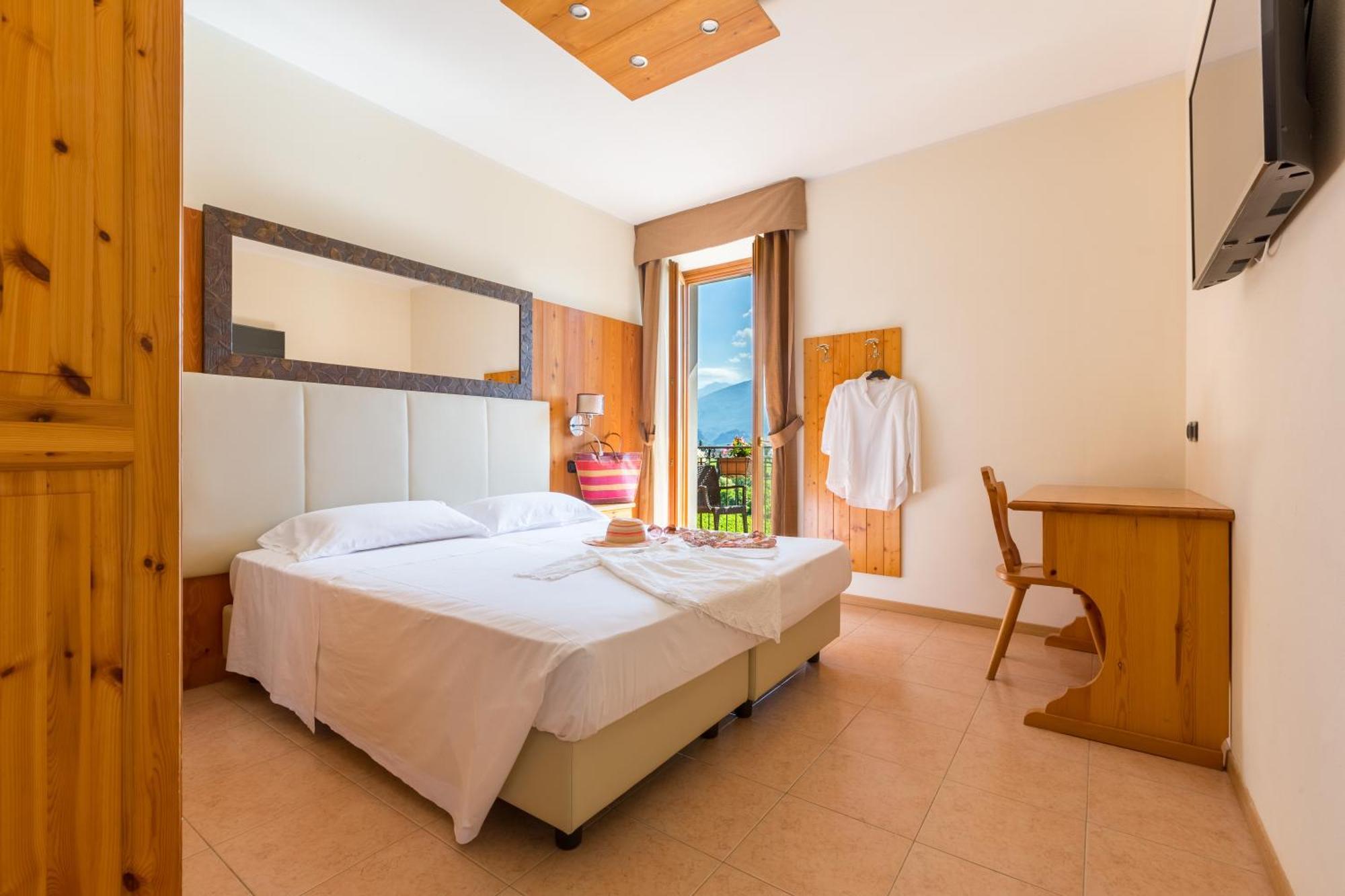 Agritur Eden Marone Villa Riva del Garda Exterior foto