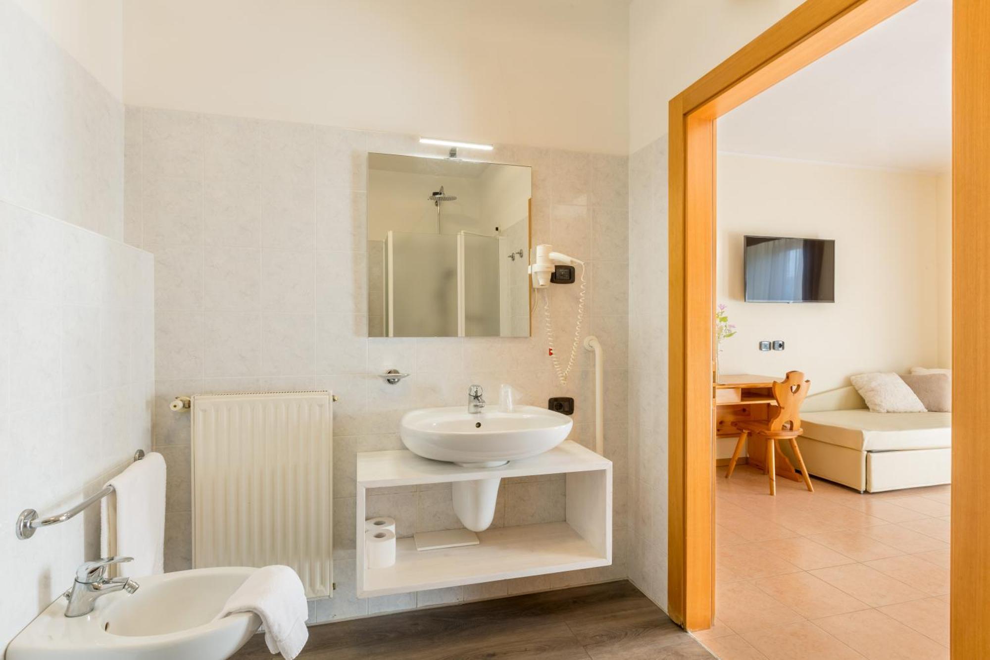 Agritur Eden Marone Villa Riva del Garda Exterior foto