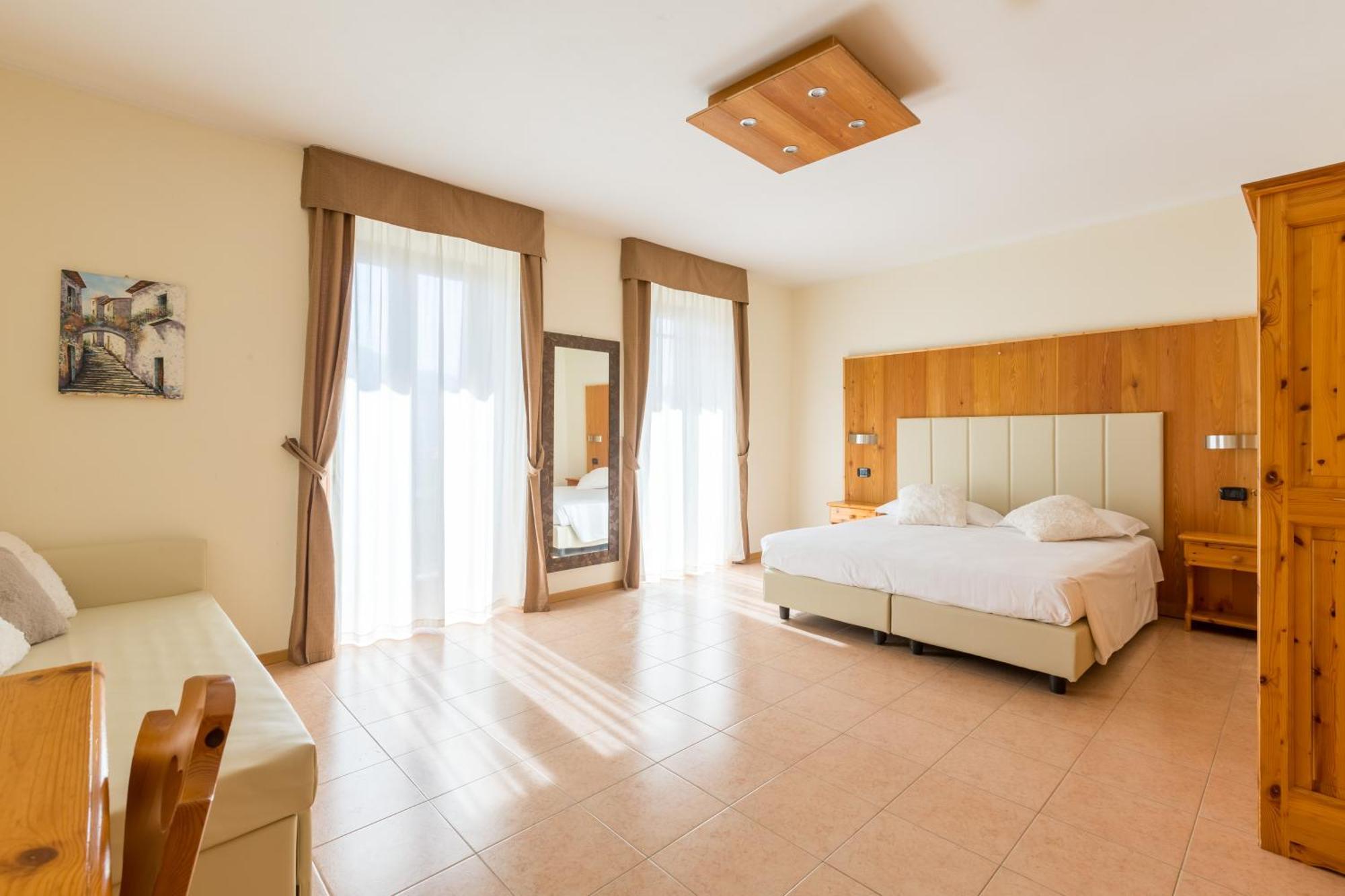Agritur Eden Marone Villa Riva del Garda Exterior foto