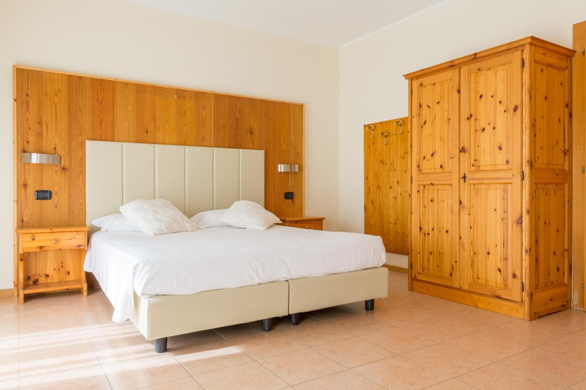 Agritur Eden Marone Villa Riva del Garda Exterior foto