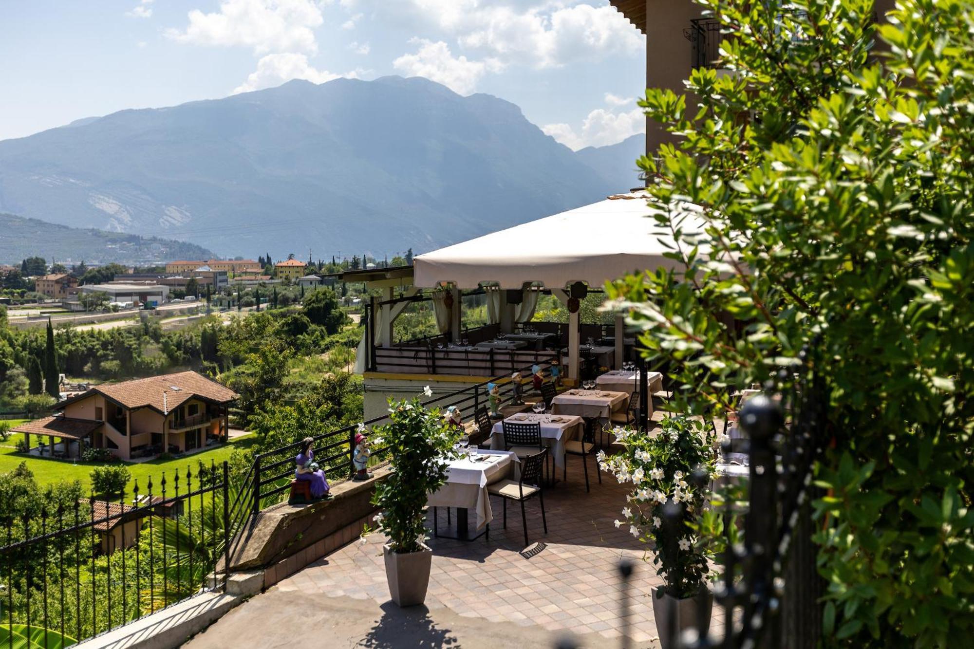 Agritur Eden Marone Villa Riva del Garda Exterior foto